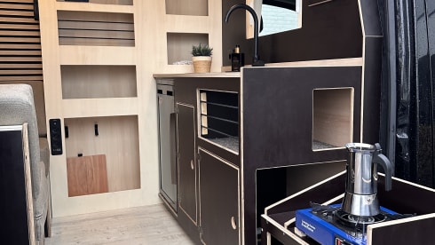 VanDong – Vw Crafter off grid 