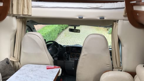 Mobilette – Neat complete family camper for rent Mobilvetta