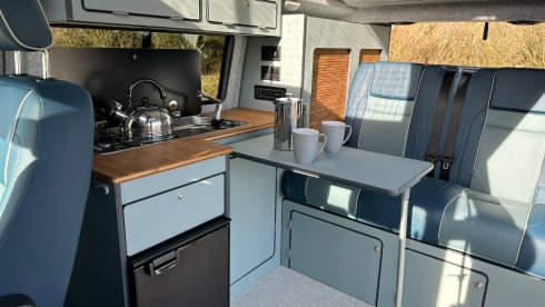 VW T6.1 Transporter with heater(great for the winter getaways!)