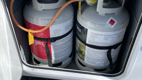 LMC A 651 G alcove 6 persons