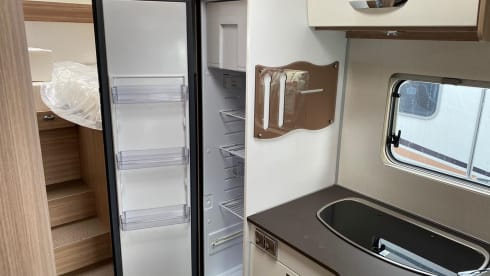 Vrijheid 2 – Luxury Bürstner T726 Length beds + Lifting bed 2021
