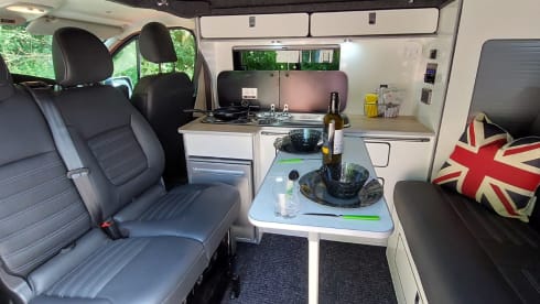 Blue Bell – 4 berth campervan for exciting escapes