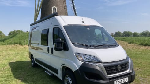 Weinsberg CaraBus 600 MQ as new from 2023
