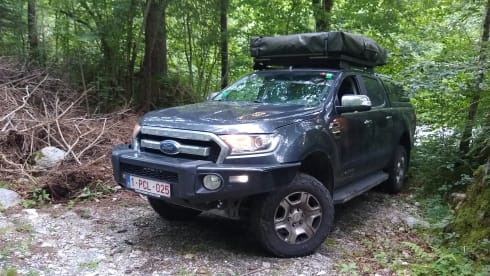 4p Ford rooftop from 2016
