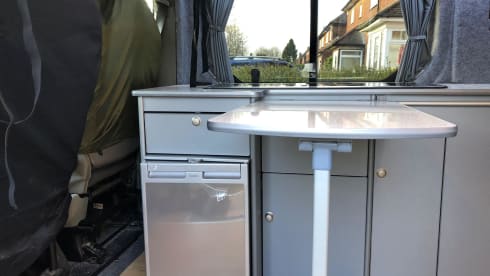 VannyJones – 4 Berth Renault from 2003