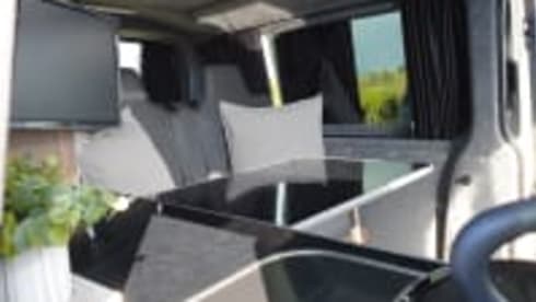 The White Pearl - VW T5 Campervan