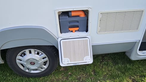 Zweisitziger Fiat Alcove aus dem Jahr 2010