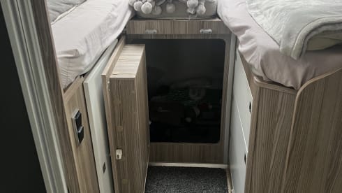 4 berth Benimar semi-integrated from 2021