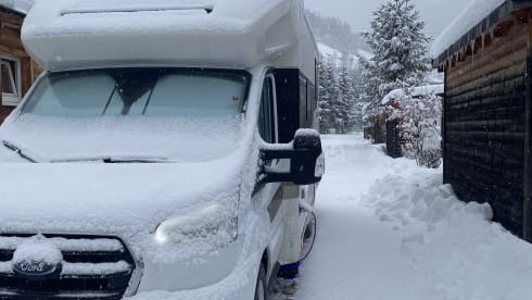 The Ket Mobiel – 4p Benimar semi-integrated uit 2022