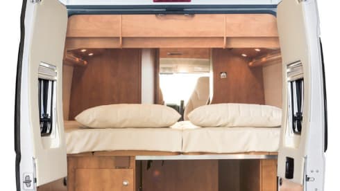 Diversity  640LEK – Professional Motors Malibu Rent