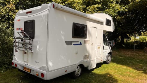 Rimor Elliot alcove 6 persons (6 belt and sleeping places)