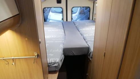 Sun Living Flexo 6.40, 2 sleeping 4 seats, length beds, Airco!!