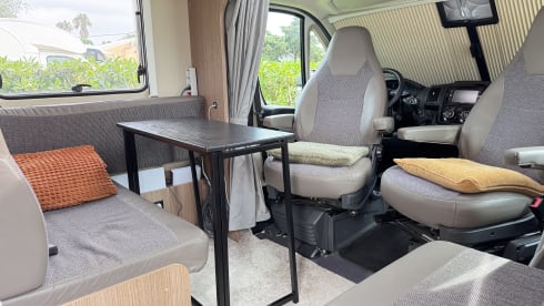 Camper FIER – Spacious 2/3 person Camper (Carado T447) from 2018 with standing height 2.08m