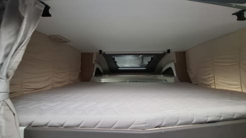 Freedom II – Adria Matrix 670 sl plus met lengte bedden.