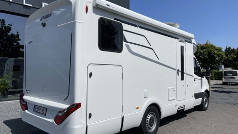 p Hymer semi-integrated from 2024
