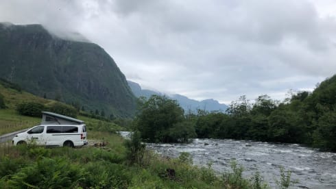 Evelynn – 4p Fixxter campervan from 2022