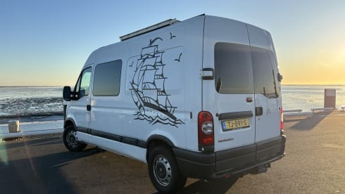 Unique Off-Grid Campervan Renault Master 2006