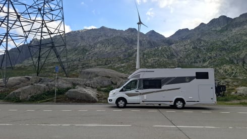 IL BOMBO – 4p Benimar semi-integrated uit 2026