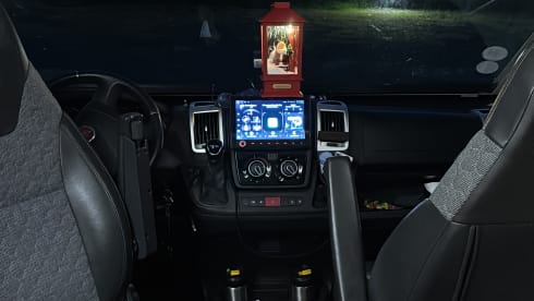 Adria Coral 670 met lengtebedden. Met alles erop en eraan! 