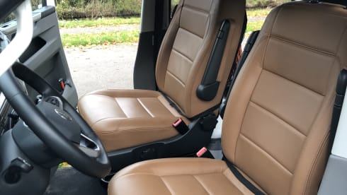 Bulli – 4p Volkswagen Campervan from 2022