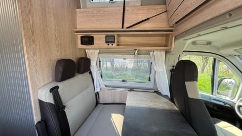 Possl Vario 2 win  – New Pössl camper automatic luxury 2 to 4 persons