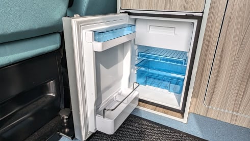 Loki – 4 berth Volkswagen campervan
