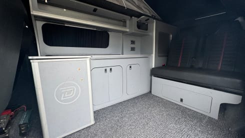 Vanny – VW T4 4 berth.
