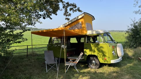 Joyo – 4p Volkswagen campervan from 1976