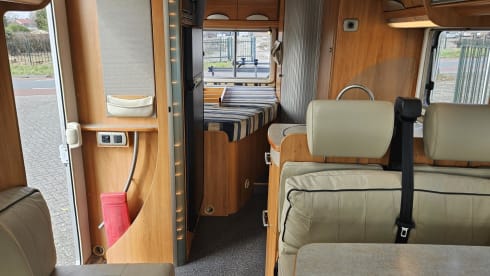 4p Hymer integrated from 2004