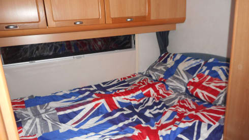 EASY 1 MOTORHOME HIRE JUST TURN UP AND GO