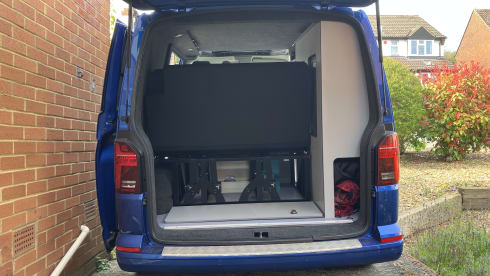 Timmy – 4 berth Volkswagen campervan from 2020