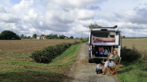 Off-grid adventure met Tollie