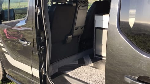 Bart – 4 berth Vauxhall Campervan
