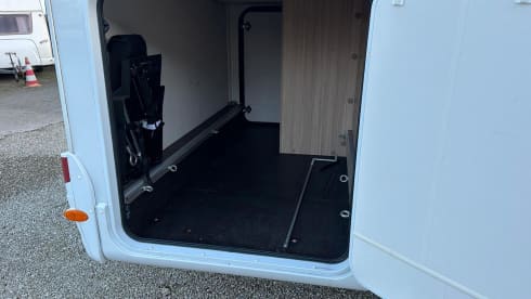 3p Adria Mobil semi-intégrée depuis 2011