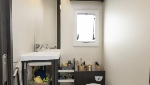 The Pyrenees – BRAND NEW 4 Berth Roller Team Zefiro 685 (2025) Automatic