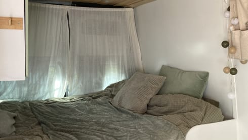 Jack (hit the road) – 2p Ford campervan uit 2010