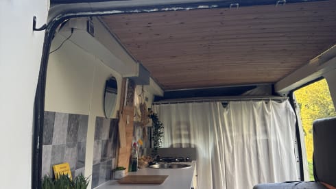 Bob’s Bus  – Peugeot Boxer aka Bob’s Bus