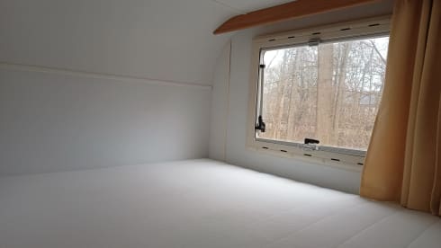 Superruime gezinscamper – 5p Elnagh Marlin 64 Alcove from 2001