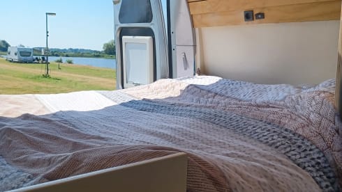 Renault master 165 pk, nieuwe inrichting  – 2p Renault bus from 2015
