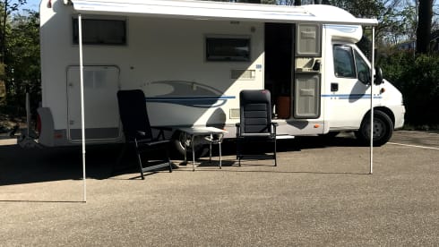 Beautiful spacious Adria Coral 660 SL