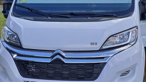 Mobi – 4p Citroën bus uit 2023