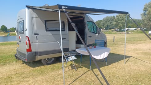 Renault master 165 pk, nieuwe inrichting  – 2p Renault bus from 2015