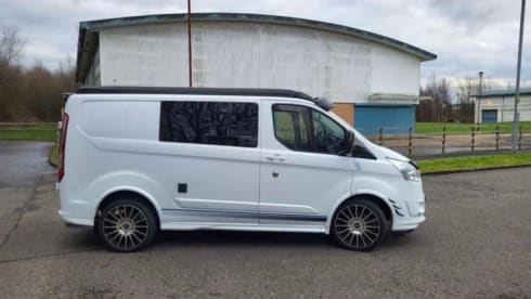 Kels Kamper – 4 berth Ford campervan from 2013