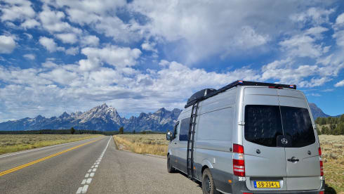 5p Mercedes-Benz bus from 2012