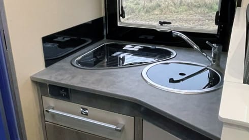 Chausson semi-integrated – 4p Chausson semi-integrated from 2020