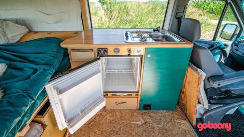 Marcelleke – Super cozy converted Mercedes Sprinter campervan L2H2