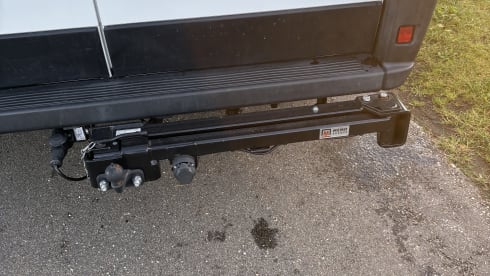 AmorA Campervan 6.0 meters for 2 persons with length beds