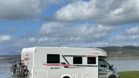 Roller Team Zefiro 4 Berth – Luxury 4 berth Motorhome 