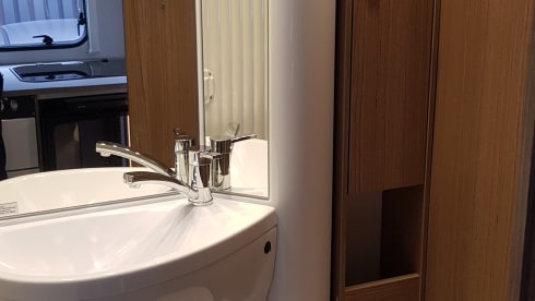 zorgeloze vakantie !! – 3p Carado semi-integrated from 2019