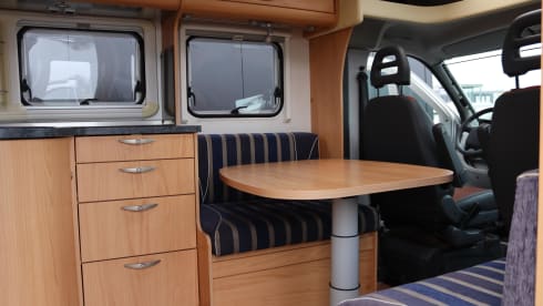 4p Fiat semi-integrated uit 2010